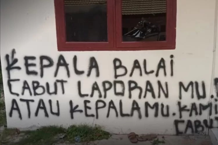 Intimidasi kepada Kepala Balai Taman Nasional Tesso Nilo. (Instagram @btn_tessonilo)